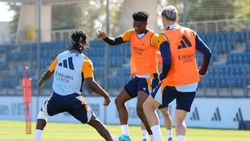 27/09/2024
Entrenamiento Real Madrid
Camavinga Tchouameni Valverde