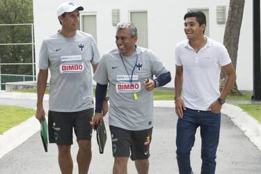 Vucetich: "Sería fantástico que 'Tecatito' emigre del Porto"