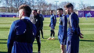 Josema y Monchu, en la foto, e Iván Sánchez, se entrenaron por primera vez con el Real Valladolid.
