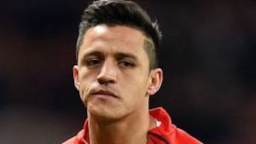 Alexis Sánchez no estaría ante Liverpool y volvería ante Stoke