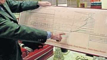 <b>UN ESTADIO CINCO ESTRELLAS. </b>José María del Nido nos muestra las maquetas del nuevo Ramón Sánchez Pizjuán.