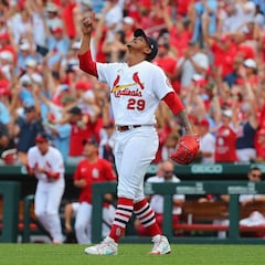 Alex Reyes impone marca de salvamentos en MLB