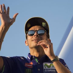 Rossi: "Me siento bien en la M1 y consigo pilotar sin dificultad"