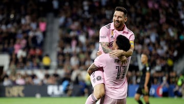 Messi y Far¨ªas se unen a la selecci¨®n de Argentina para las eliminatorias mundialistas