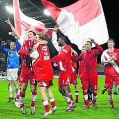 El fútbol de la Alemania Oriental cayó con el muro