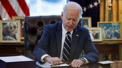 En sus primeros 100 d&iacute;as como presidente de los Estados Unidos, Joe Biden ha firmado decenas de &oacute;rdenes ejecutivas. &iquest;En qu&eacute; se enfocan? Aqu&iacute; te contamos.