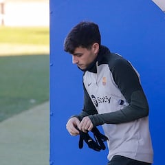 Pedri viajará a Arabia