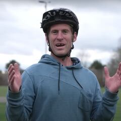 Sam Pilgrim bate 4 récords Guinness de MTB en un solo vídeo