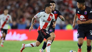 River Plate's Colombian midfielder #10 Juan Fernando Quintero runs with the ball during the Argentine Professional Football League 2026 Apertura Tournament match between River Plate and Tigre at the Mas Monumental Stadium in Buenos Aires on February 7, 2026. (Photo by Alejandro PAGNI / AFP)