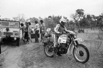 1979. Primer París-Dakar de la historia. El campeón Cyril Neveu en su Yamaha 500.