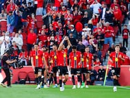 Los jugadores del Madrid celebran el gol de Morlanes.