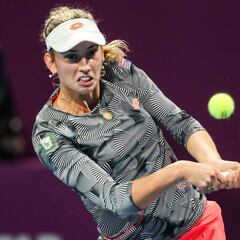 Mertens sorprende a Kerber y jugará la final contra Halep