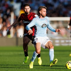 El Liverpool baraja la opción de Mingueza