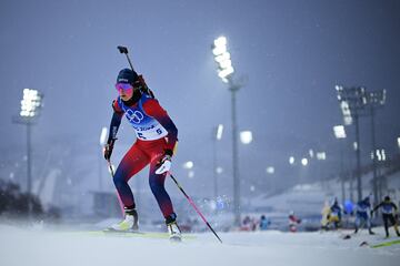 Tandrevold era bronce a falta de un kilómetro en la persecución, pero su cuerpo y su mente dijeron basta. Termina 14ª y se desploma tras la meta.