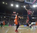 El Baskonia acaricia la Copa tras vencer al clasificado Valencia