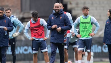 Claudio Gir¨¢ldez durante un entrenamiento en Bala¨ªdos.