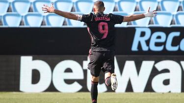 20 March 2021, Spain, Vigo: Real Madrid's Karim Benzema celebrates scoring during the Spanish Primera Division soccer match between Celta Vigo and Real Madrid at Estadio de Balaidos. Photo: Indira/DAX via ZUMA Wire/dpa 20/03/2021 ONLY FOR USE IN SPAIN