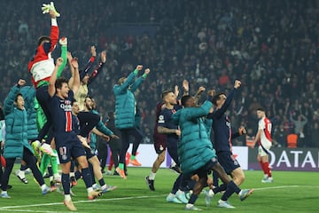 El Paris Saint-Germain celebra la victoria tras finalizar el encuentro. La gran final, PSG-Inter, en el Allianz Arena de Munich.