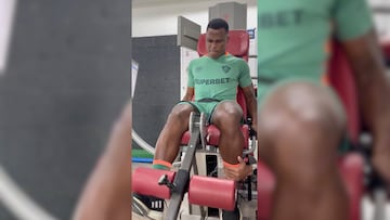 El colombiano se dedica a un exigente régimen físico en el gimnasio, afinando su preparación para afrontar los próximos desafíos con el equipo.