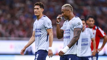 Willer Ditta of Cruz Azul during the 7th round match between Guadalajara and Cruz Azul as part of the Liga BBVA MX, Torneo Apertura 2025 at Akron Stadium, on August 30, 2025 in Guadalajara, Jalisco, Mexico.