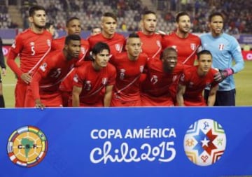 Perú ante Bolivia en Temuco. Los hinchas pusieron el color en las tribunas.