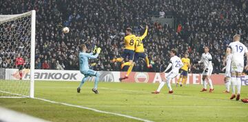 Sa¨²l empat¨® de cabeza. 1-1.
