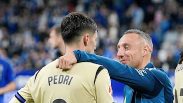 Santi Cazorla deja atrás sus molestias y se entrena con el grupo