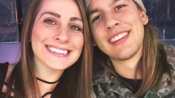 Los Hawks pagarán la boda de la pareja de su 'noche de Tinder'