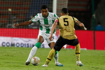 Gran partido en el Atanasio Girardot entre Atlético Nacional y Águilas Doradas. Dorlan Pabón abrió el marcador.