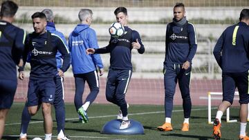 Jugadores del M&aacute;laga en un entrenamiento.