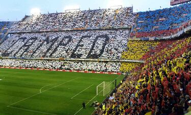 Los tifos de Mestalla. El color de la grada en las grandes noches europeas, ligueras y coperas.
