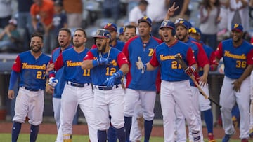 La novena sudamericana se aferró a sus posibilidades de calificar a la siguiente ronda luego de vencer de manera agónica a los europeos.
