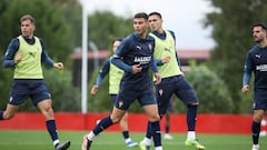 28-02-24. GIJÓN. DIEGO SÁNCHEZ, EN UN ENTRENAMIENTO DEL SPORTING EN MAREO.