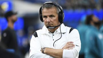 As the Jacksonville Jaguars continue to turn in horrible performances, head coach Urban Meyer is finding his position increasingly under more scrutiny.