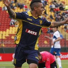 Católica profundiza su crisis tras sorpresiva caída con Barnechea