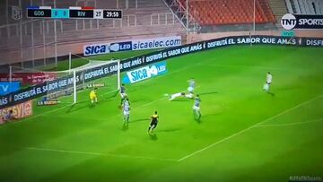 El atacante de 21 años resultó decisivo con su gol nada más saltar del banco de suplentes en un partido que estaba cerrrado hasta su aparición.