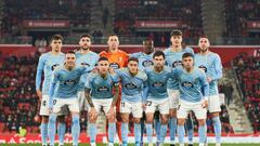 La formación inicial del Celta posa en los prolegómenos del encuentro ante el Mallorca.