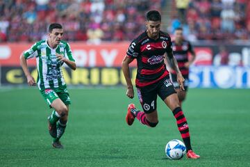 El partido que cerró la jornada no decepcionó, Xolos y León brindaron un buen espectáculo en el Estadio Caliente. 'La Fiera' por fin sumó su primer punto del certamen y anotó su primer gol del mismo. Mientras tanto, los de Tijuana siguen sin perder en casa y suman cuatro puntos.