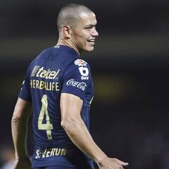 ¿Quién usaba el 4 en Pumas antes de Dario Verón?