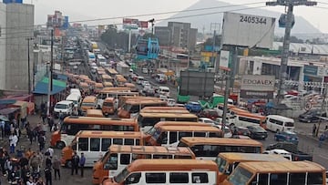 Transportistas bloquean Calzada Ignacio Zaragoza: qué pasó, alternativas y últimas noticias