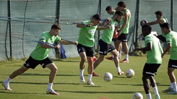 29/09/21  ELCHE 
 ENTRENAMIENTO 
 DIEGO GONZALEZ 