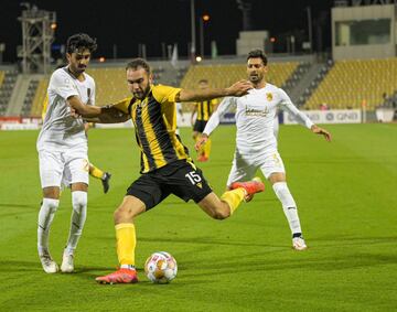 El volante colombiano disputó 78 minutos con Al Rayyan en la derrota ante Qatar SC en el regreso de la QSL. El '10' volvió a jugar luego de un mes y medio.