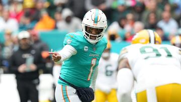 El quarterback titular de los Miami Dolphins, Tua Tagovailoa, fue descartado este miércoles del partido del Wild Card Game ante los Buffalo Bills.