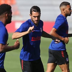 Simeone, con todo su ataque; Hermoso trabajó al margen