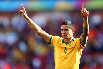 Tim Cahill, al igual que Herrera, el australiano logró el registro en la actual Copa. Debutó ante Alemania con 37 años y 195 días.