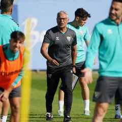 La moral del Alcoyano pone a prueba las dudas del Málaga