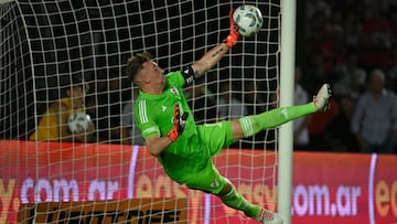 Armani y la ventaja de no tener VAR en los penales.