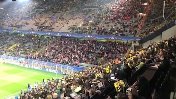 Los fans del Mónaco, ejemplares: cánticos de apoyo al Dortmund