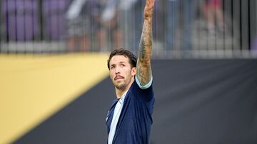 Herrera ha tenido pocas apariciones con la Guatemala de Luis Fernando Tena, no obstante, menciona que se siente apoyado por el constante apoyo de la hinchada.