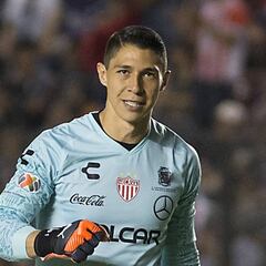 Hugo González podría ser el primer refuerzo de Peláez en Chivas